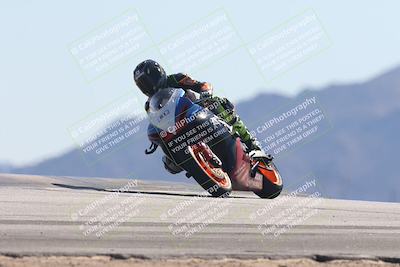 media/Oct-30-2025-Racers Edge (Thu) [[dabbdaf680]]/3-B Group/Session 4 Turn 9/